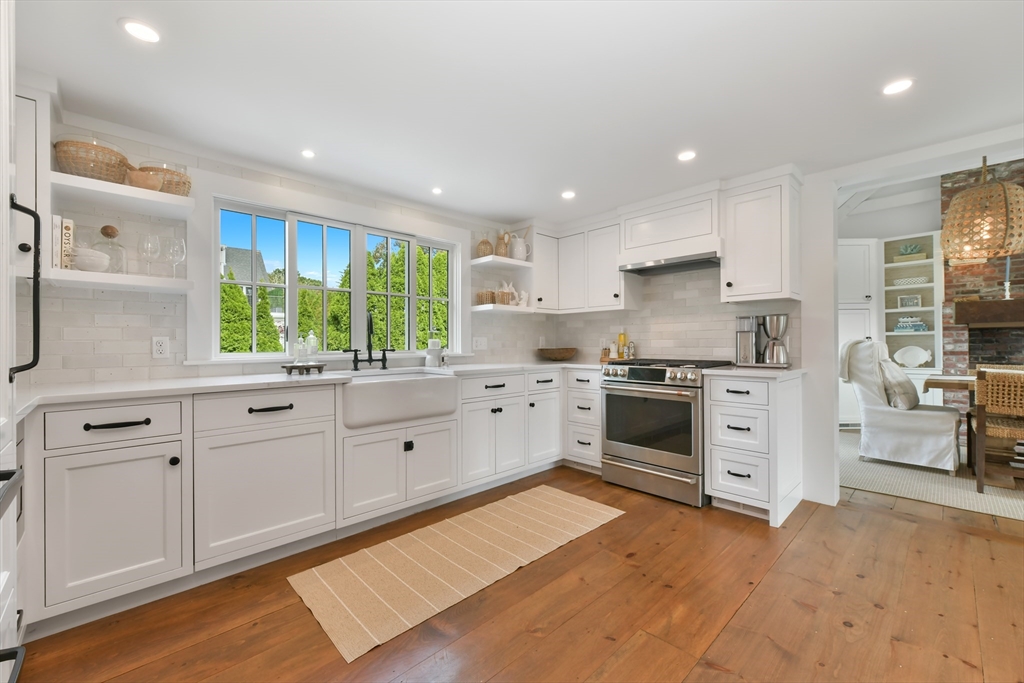 8 Port Pines Rd