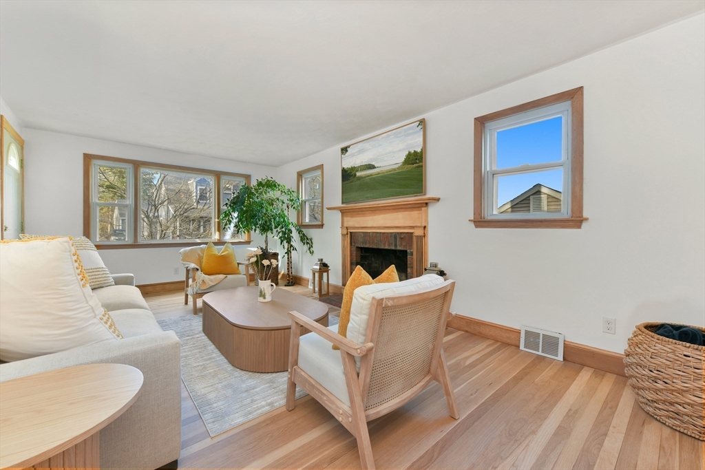 18 Alpena Ave