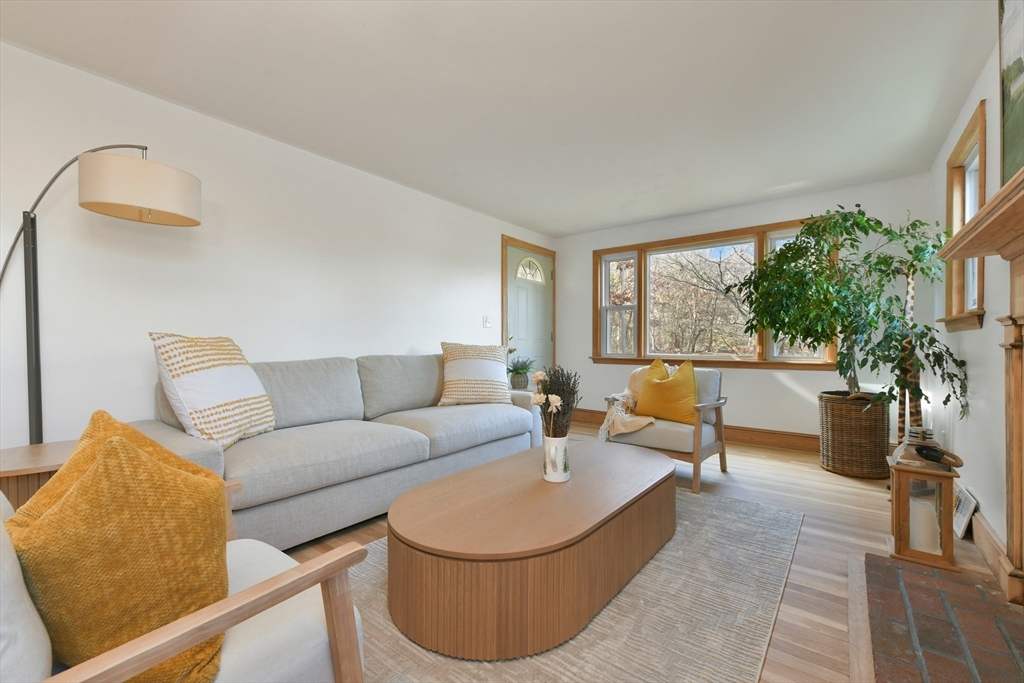 18 Alpena Ave
