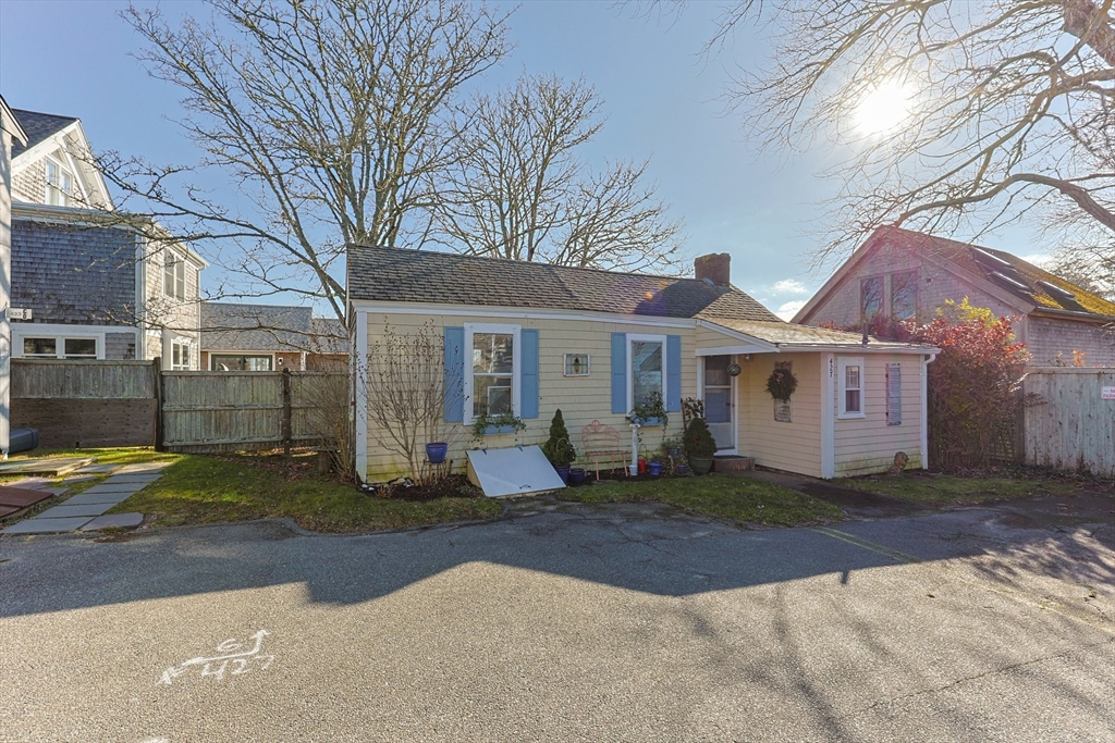427 Main St # 427