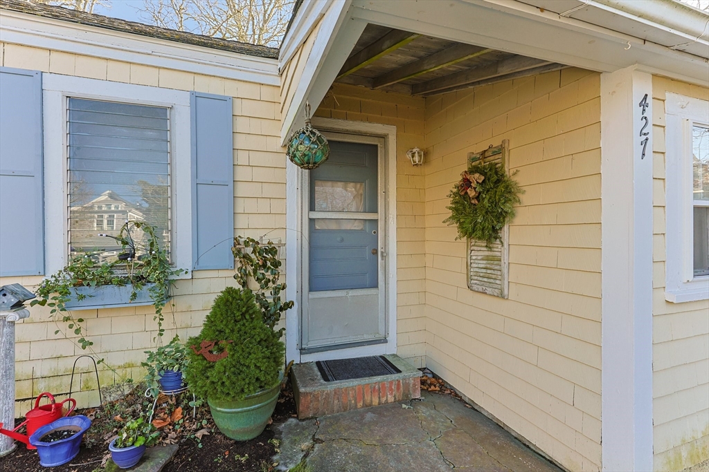 427 Main St # 427