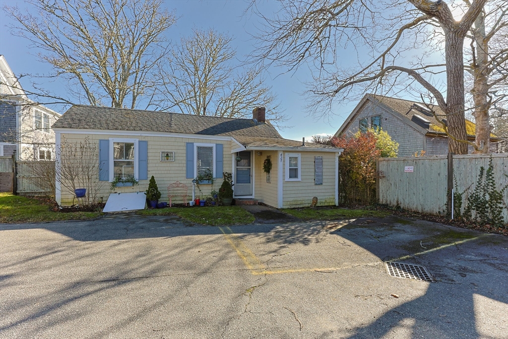 427 Main St # 427