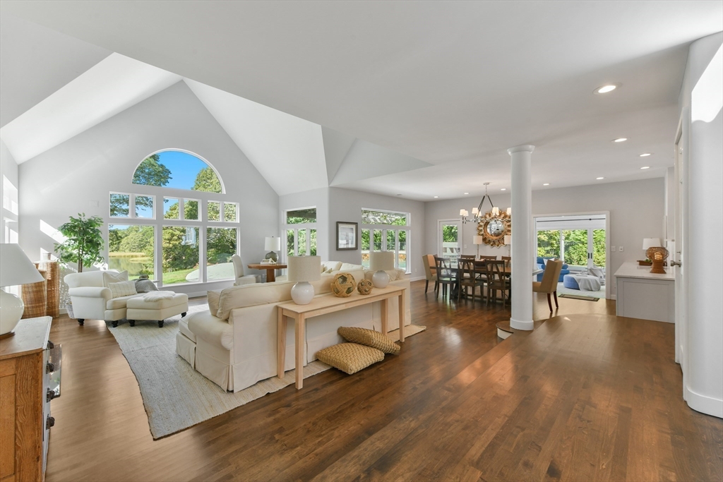 38 Beach Plum Hill Rd