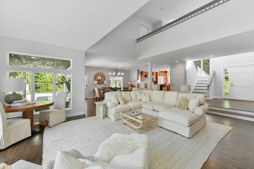 38 Beach Plum Hill Rd
