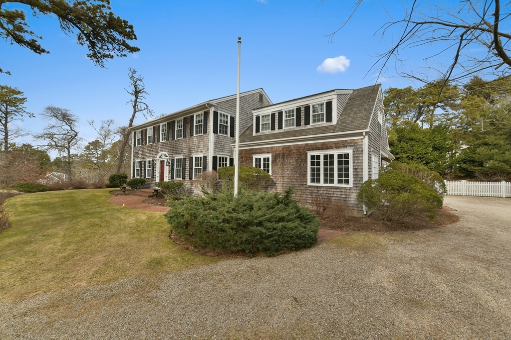 72 Old Field Bend