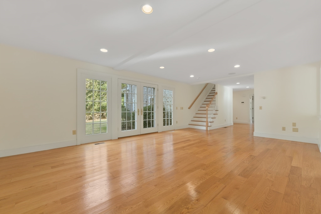 72 Old Field Bend