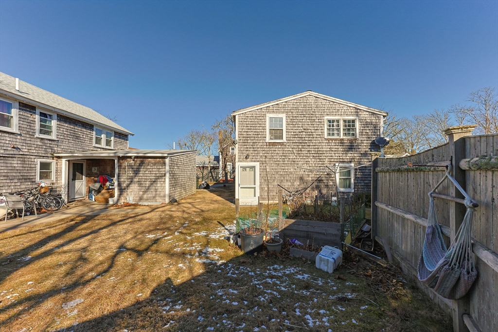 27-29 Barn Hill Rd