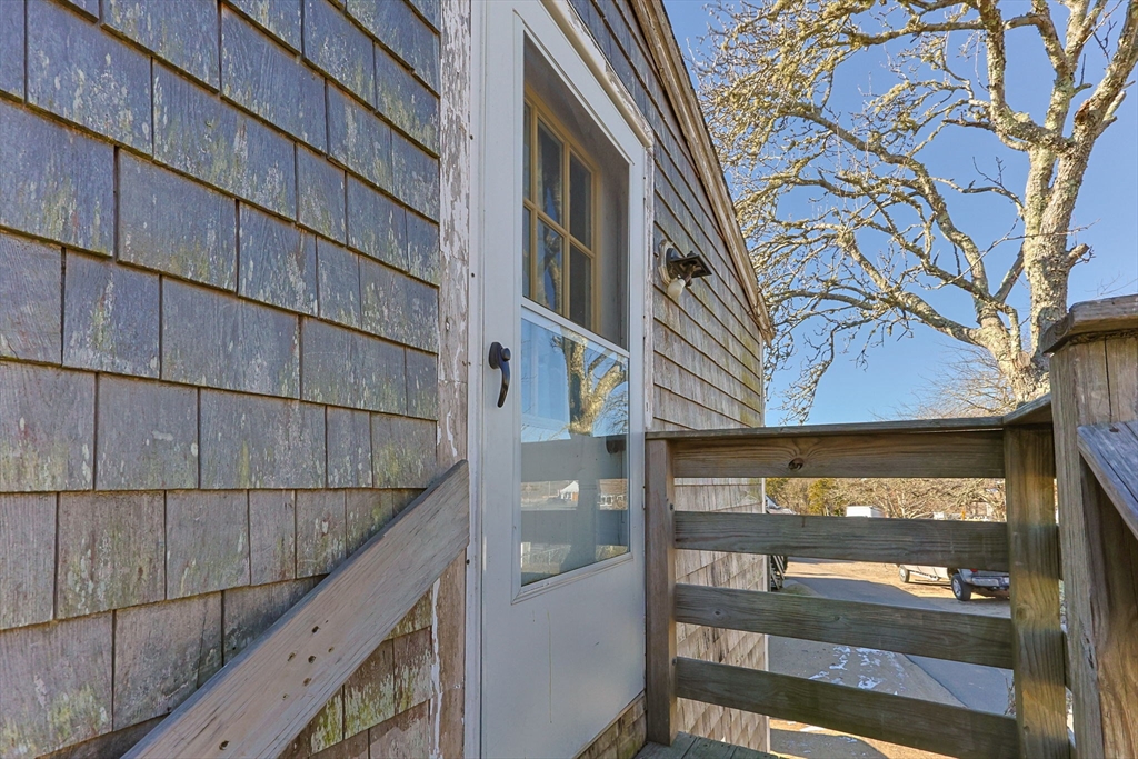 27-29 Barn Hill Rd