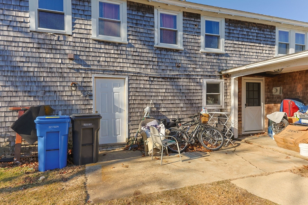 27-29 Barn Hill Rd