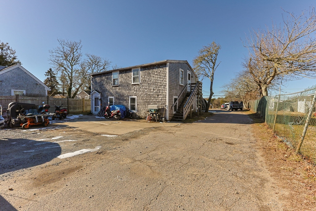 27-29 Barn Hill Rd