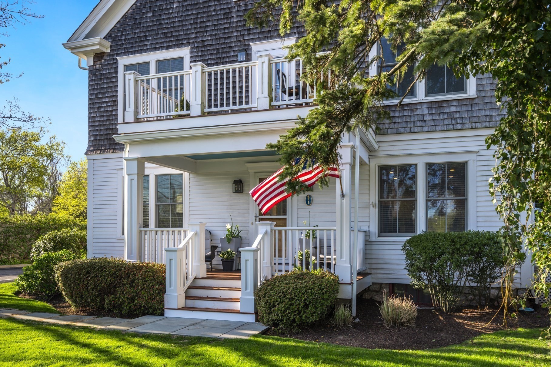 480 Main St # 1