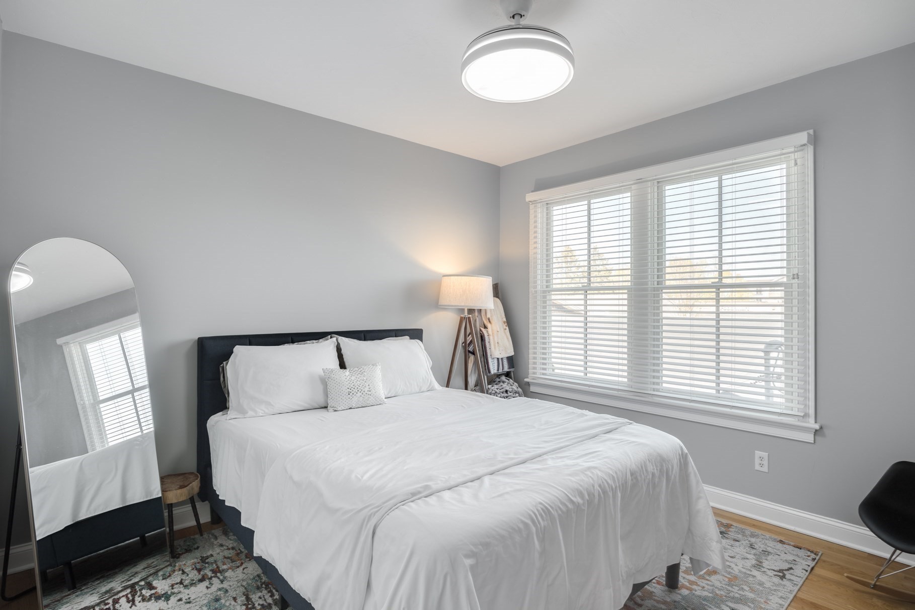 480 Main St # 1