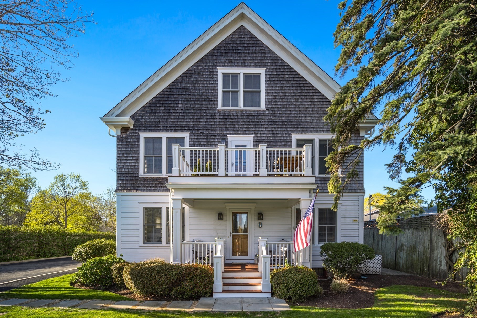 480 Main St # 1