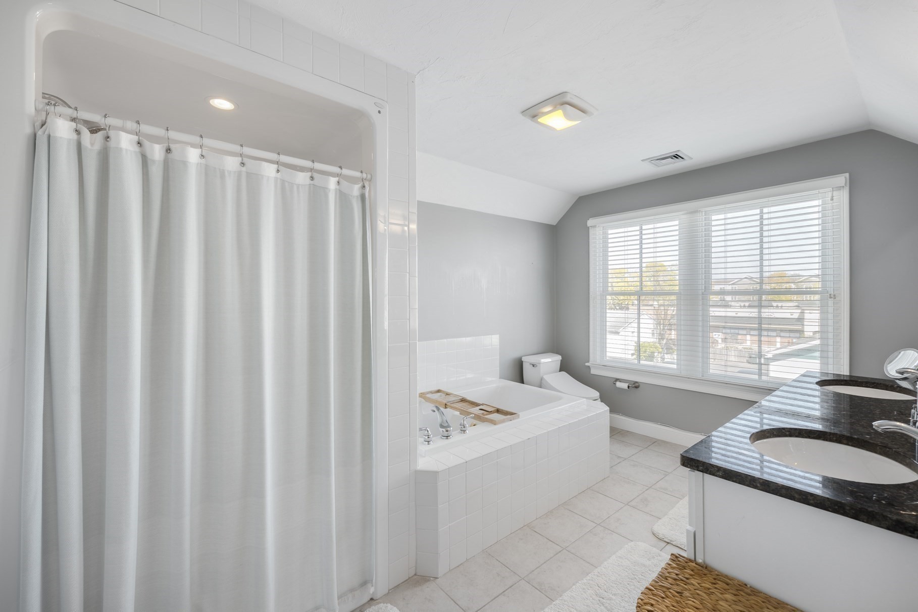 480 Main St # 1