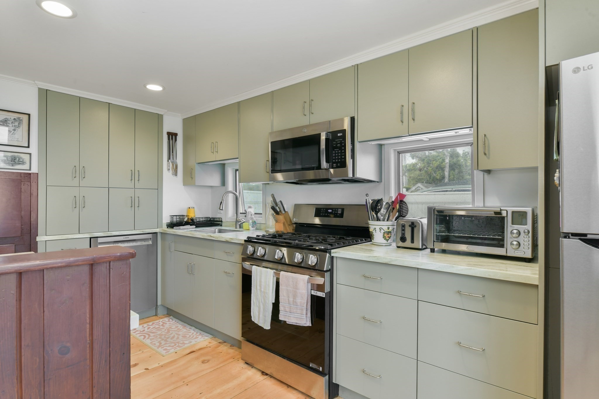 645 S Orleans