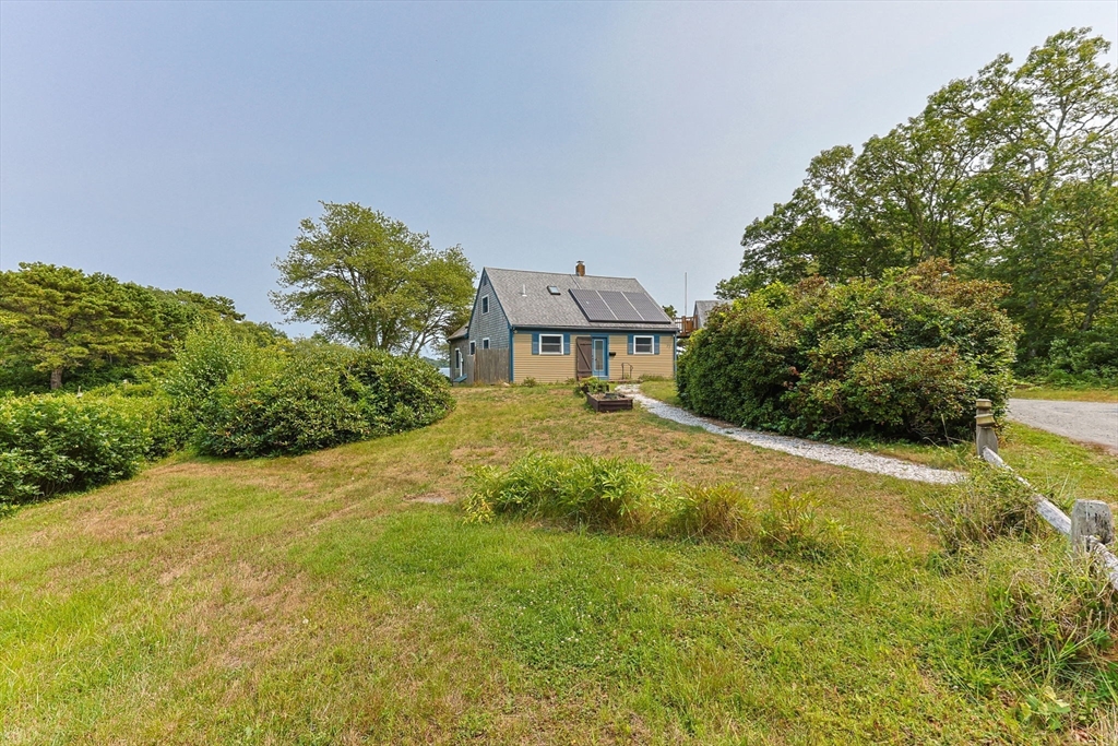 176 Pond Street