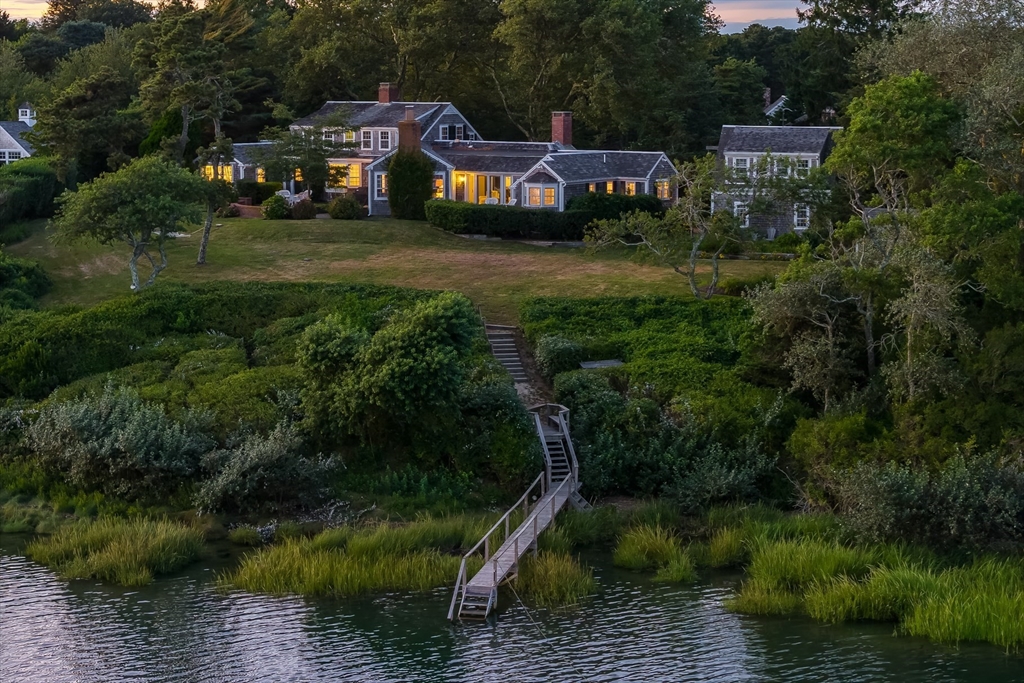 58 Oyster Bluff