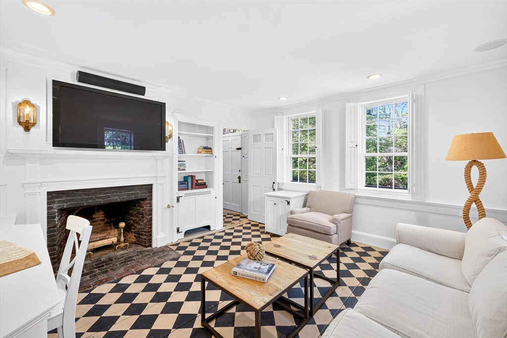58 Oyster Bluff