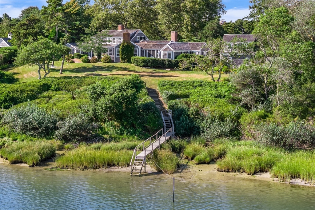58 Oyster Bluff