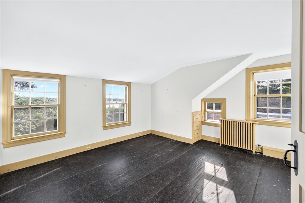 58 Oyster Bluff