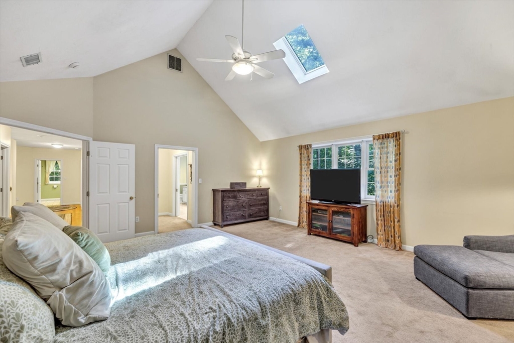 55 Shipyard Ln