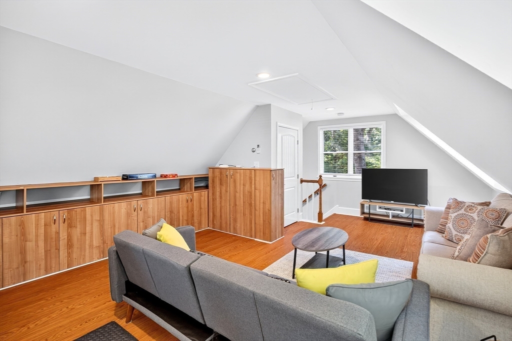 44 Avalon Cir