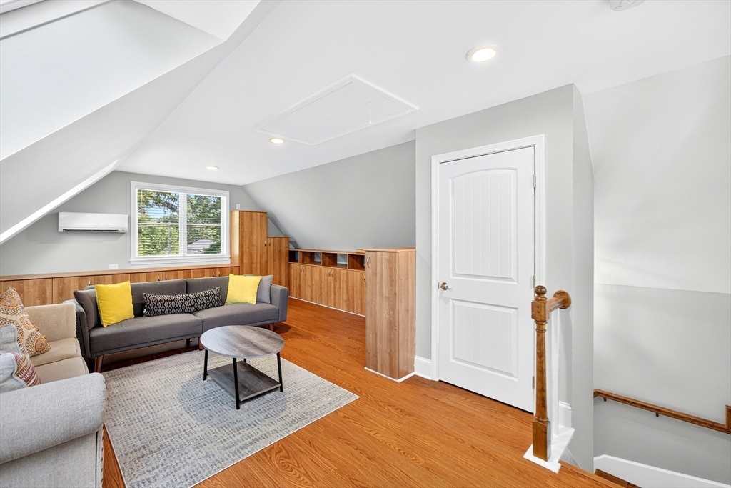 44 Avalon Cir