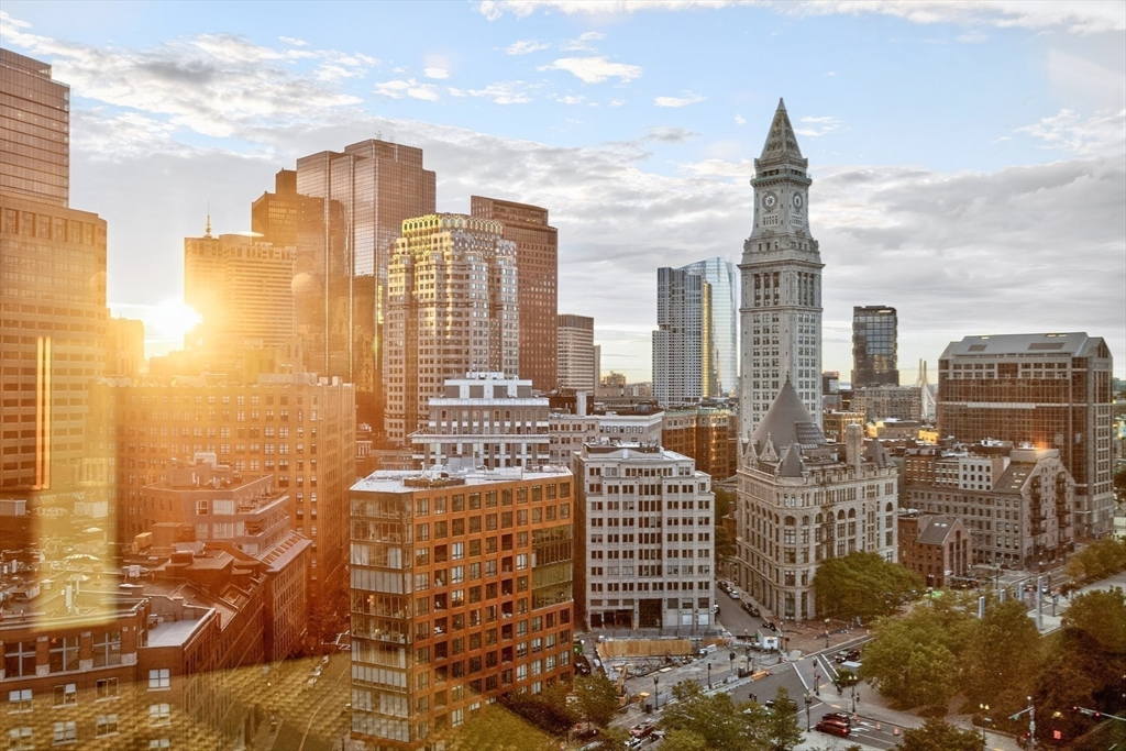 10 Rowes Wharf Unit: PH4