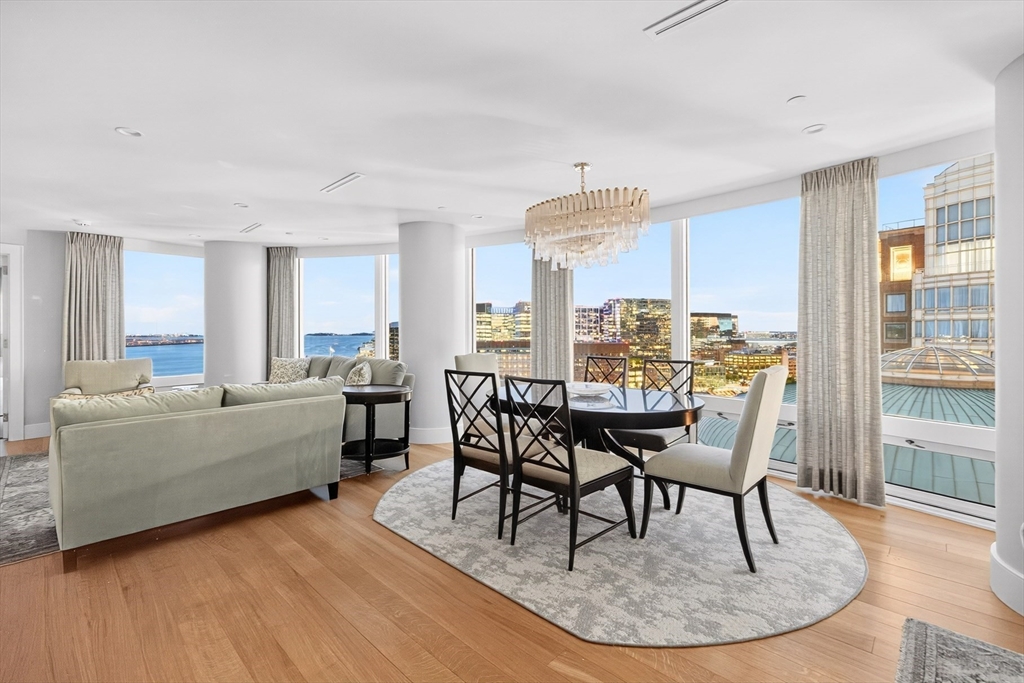10 Rowes Wharf Unit: PH4