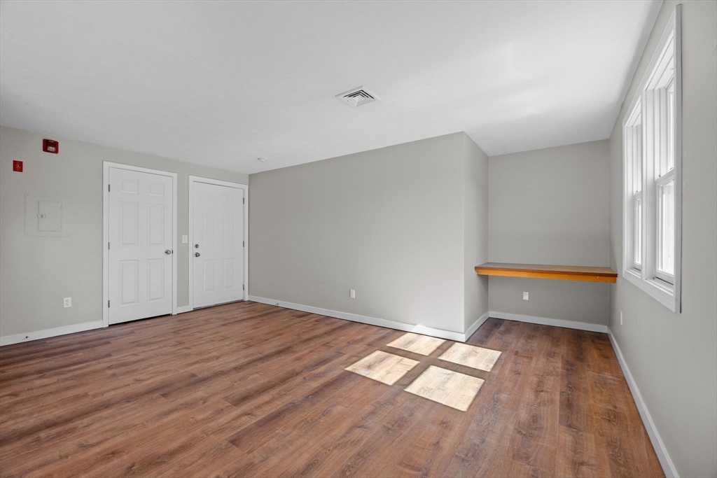 425 Main Street # D