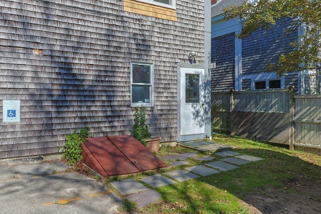 425 Main Street # D