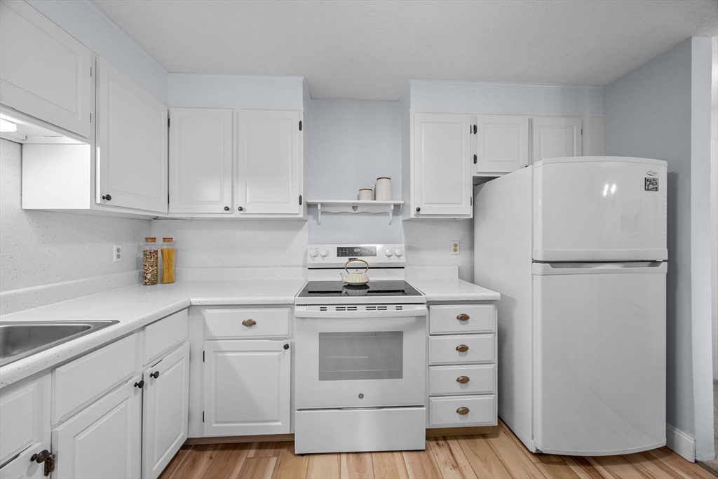 42 Old Colony Way APT 28