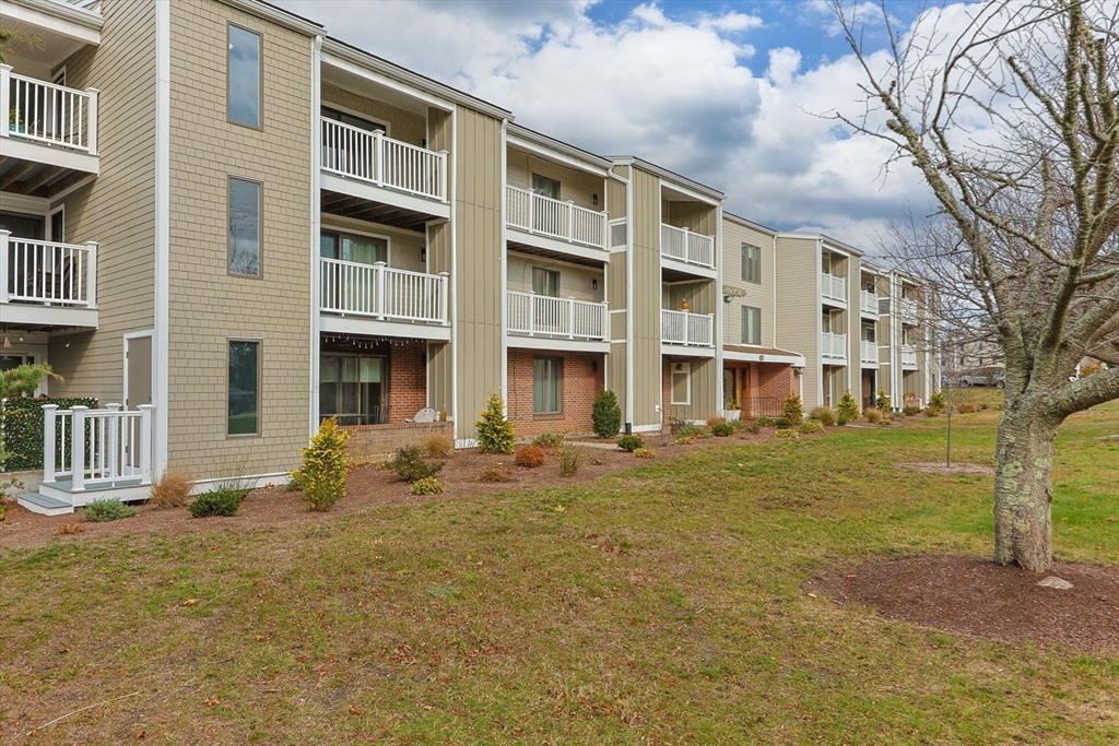 42 Old Colony Way APT 28