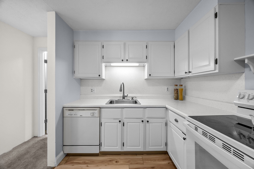 42 Old Colony Way APT 28