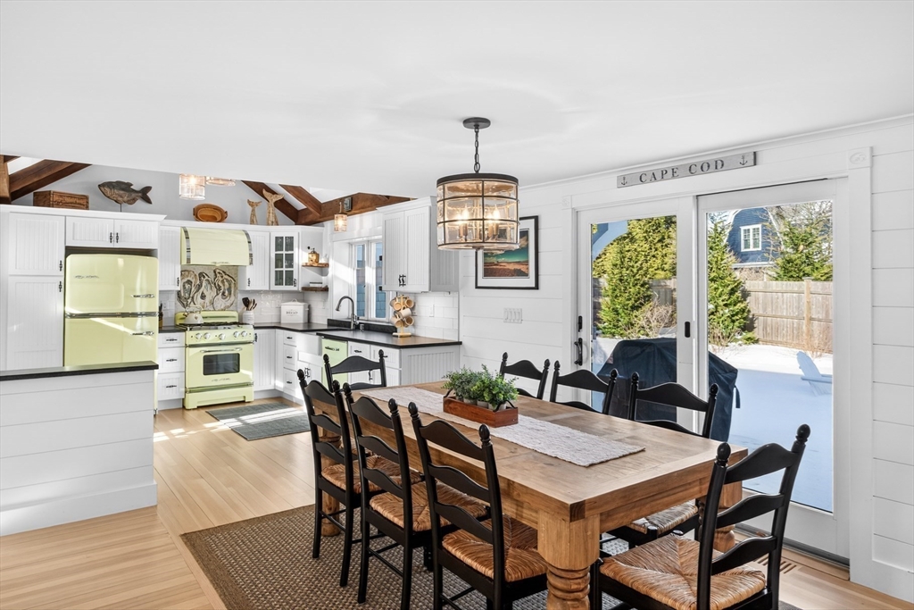 101 Oyster Pond Furlong St