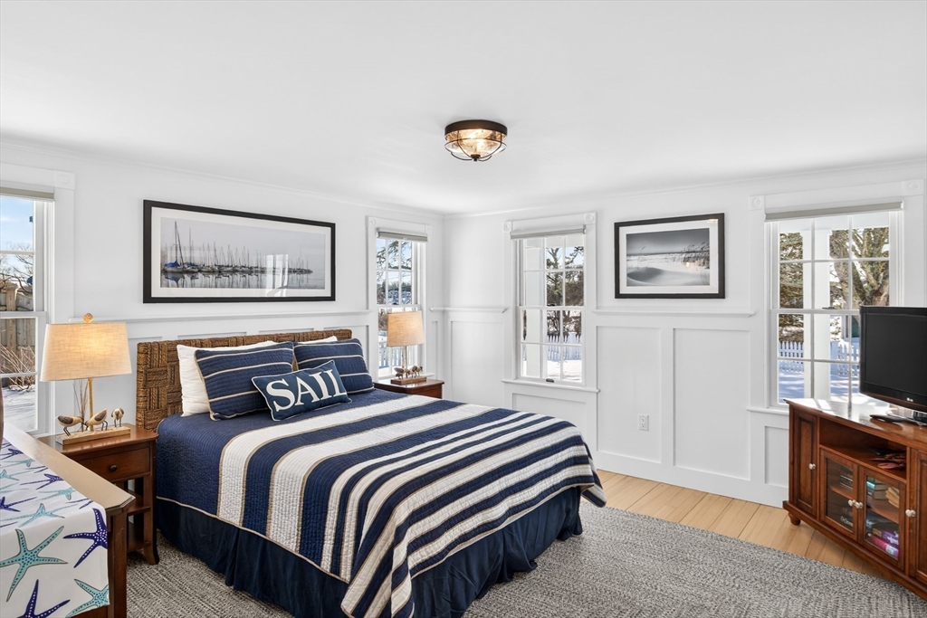 101 Oyster Pond Furlong St