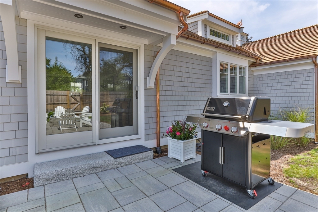 101 Oyster Pond Furlong St