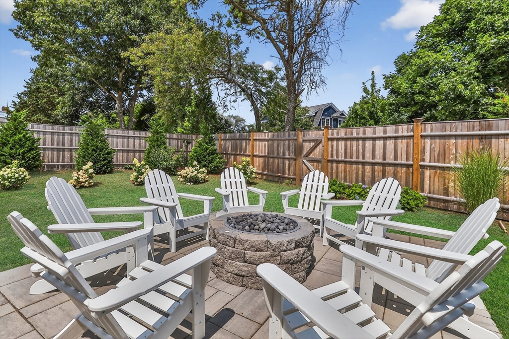 101 Oyster Pond Furlong St