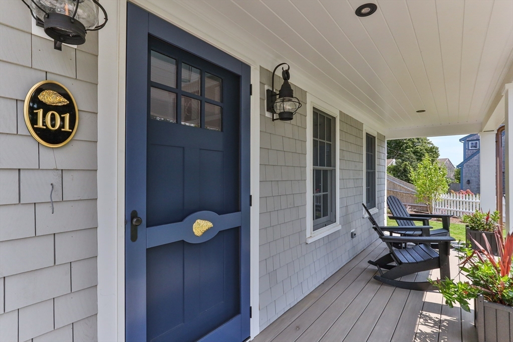 101 Oyster Pond Furlong St