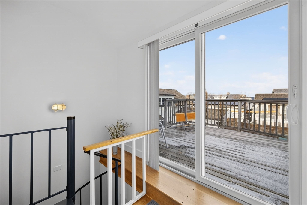 45 Commercial St # 9