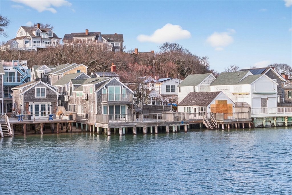 45 Commercial St # 9