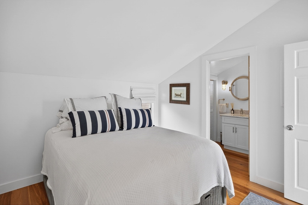 45 Commercial St # 9