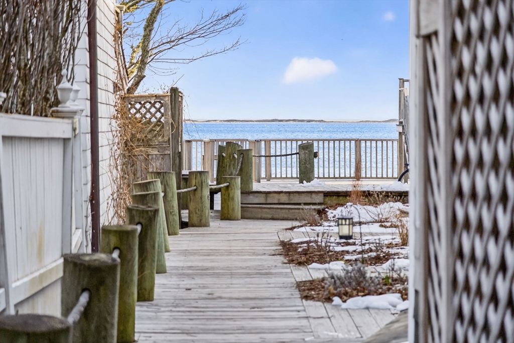 45 Commercial St # 9