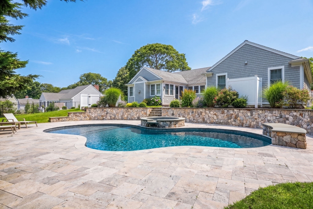 234 Round Cove Rd
