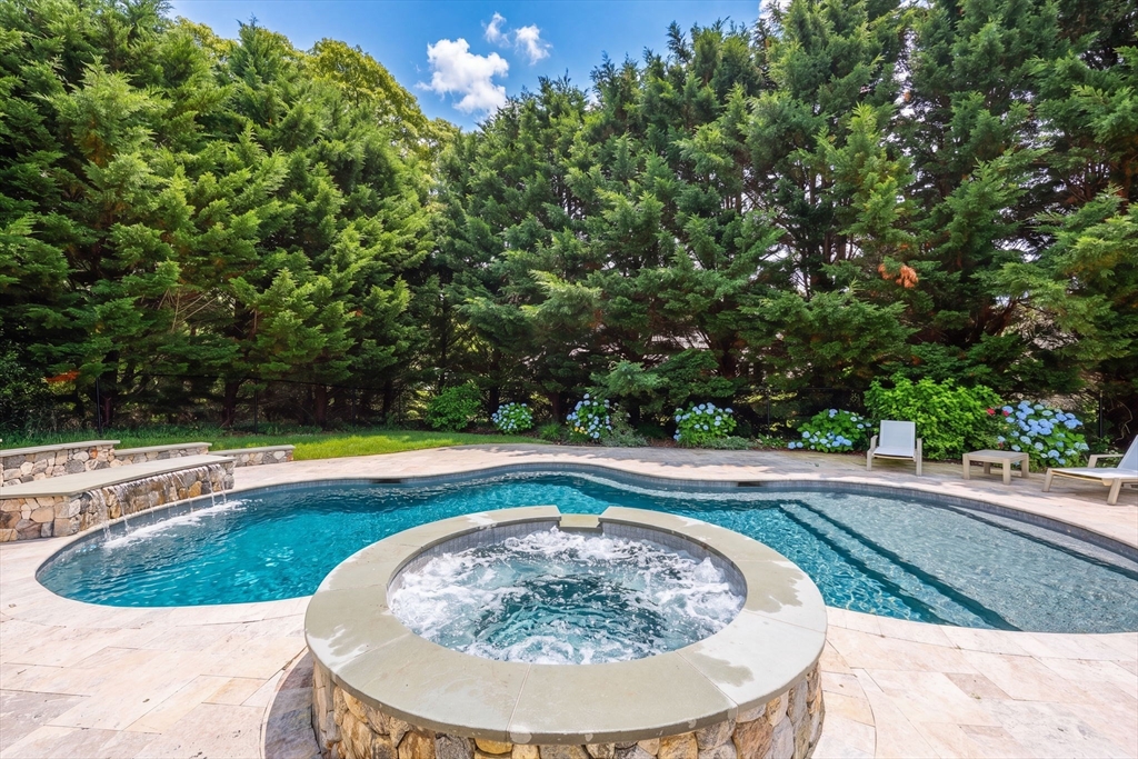 234 Round Cove Rd