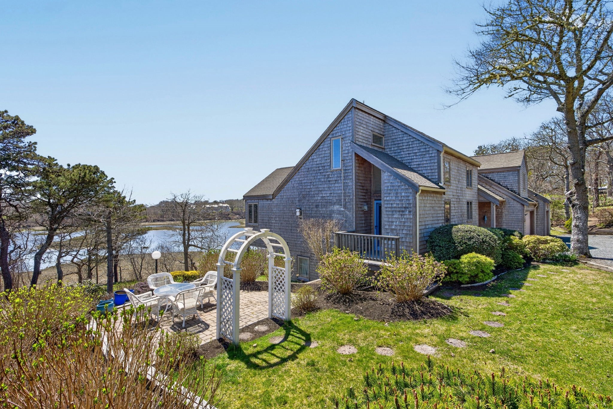 336 Stage Island Rd