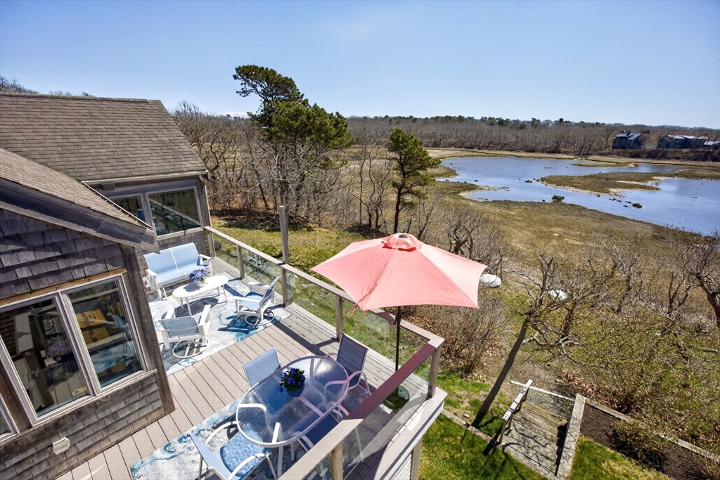 336 Stage Island Rd