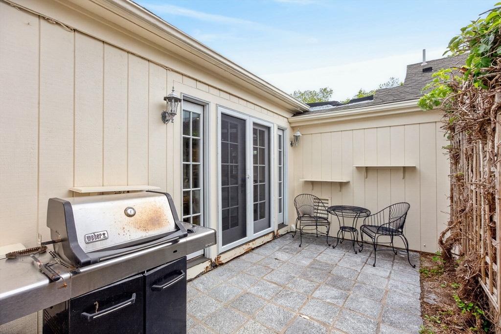 1114 Orleans Rd # 1