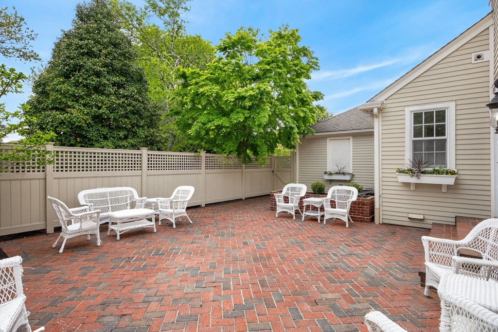 1114 Orleans Rd # 1