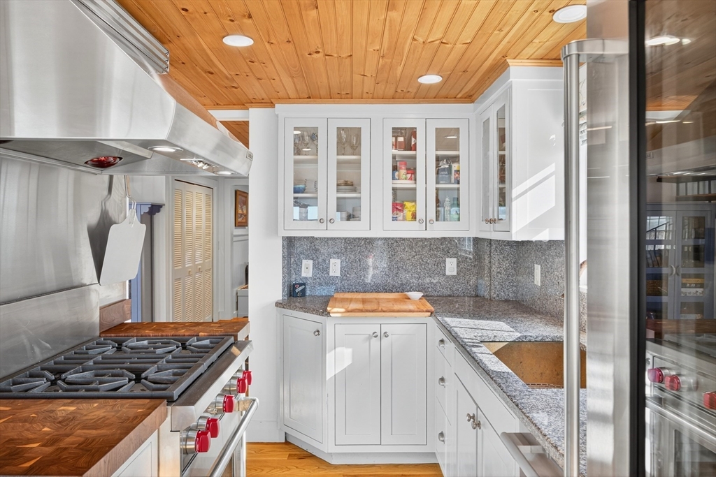 1145 Kingsbury Beach Rd